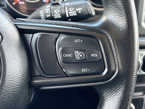 Used 2022 Jeep Wrangler Unlimited Sport AWD/4WD image 23