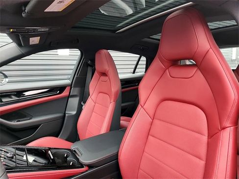 New 2026 Porsche Panamera 4 image 5