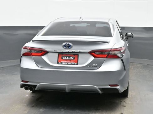 Used 2023 Toyota Camry SE image 5
