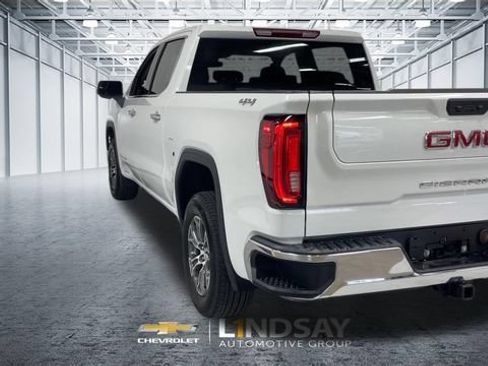 Used 2026 GMC Sierra 1500 SLT AWD/4WD image 8