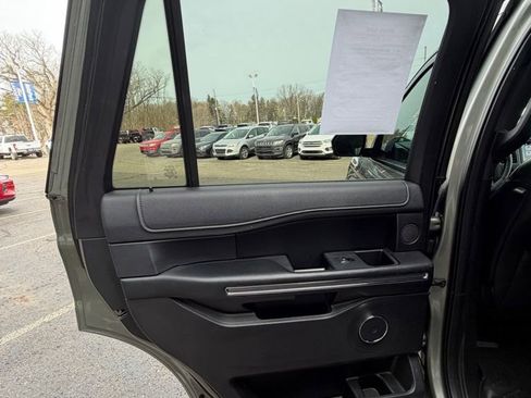 Used 2019 Ford Expedition XLT w/ Equipment Group 202A image 14