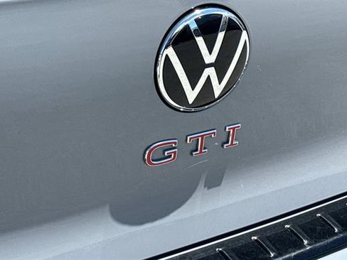 Used 2025 Volkswagen GTI SE FWD image 30