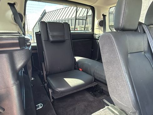 Used 2016 Land Rover LR4 HSE AWD/4WD image 17