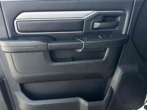 Used 2022 RAM 3500 Tradesman RWD image 5