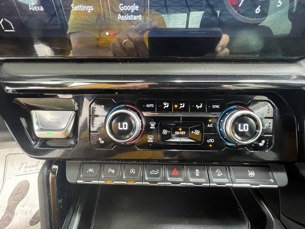 Used 2023 GMC Sierra 1500 AT4 w/ AT4 Premium Package AWD/4WD image 29