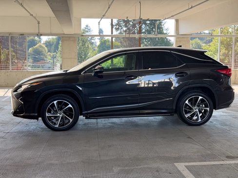 Used 2017 Lexus RX 350 FWD w/ Luxury Package image 8