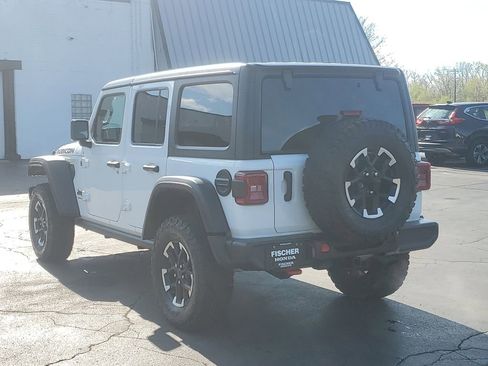 Used 2025 Jeep Wrangler Unlimited Rubicon AWD/4WD image 4