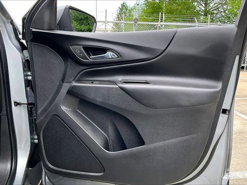 Used 2023 Chevrolet Equinox LT FWD image 21