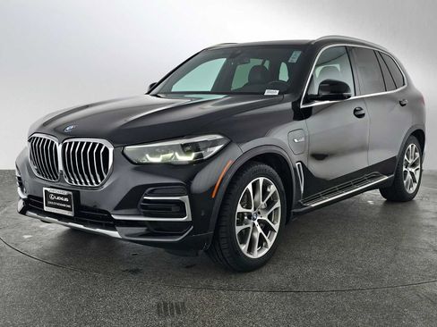 Used 2022 BMW X5 xDrive45e w/ Climate Comfort Package image 7