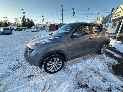 Used 2014 Nissan Juke S image 3