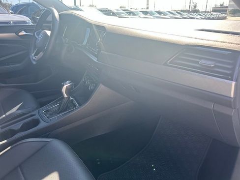 Used 2023 Volkswagen Jetta SE image 45