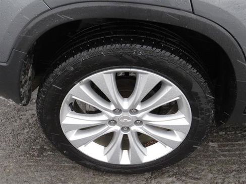 Used 2020 Chevrolet Trax Premier image 11