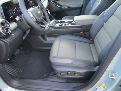 New 2026 Chevrolet Equinox LT w/ Convenience Package II image 22