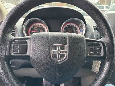 Used 2016 Dodge Grand Caravan SE w/ Quick Order Package 29E SE image 17