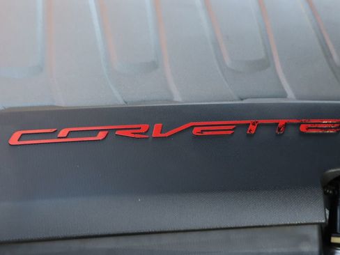 Used 2015 Chevrolet Corvette Stingray Coupe RWD image 12