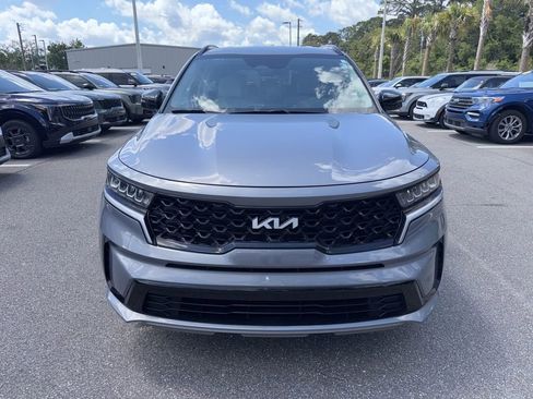 Certified 2023 Kia Sorento S FWD image 2