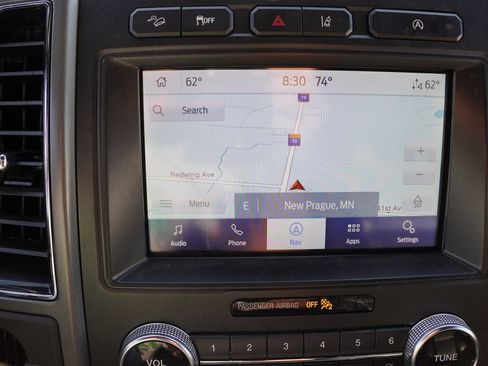Used 2020 Ford Expedition Max XLT w/ Equipment Group 202A AWD/4WD image 6