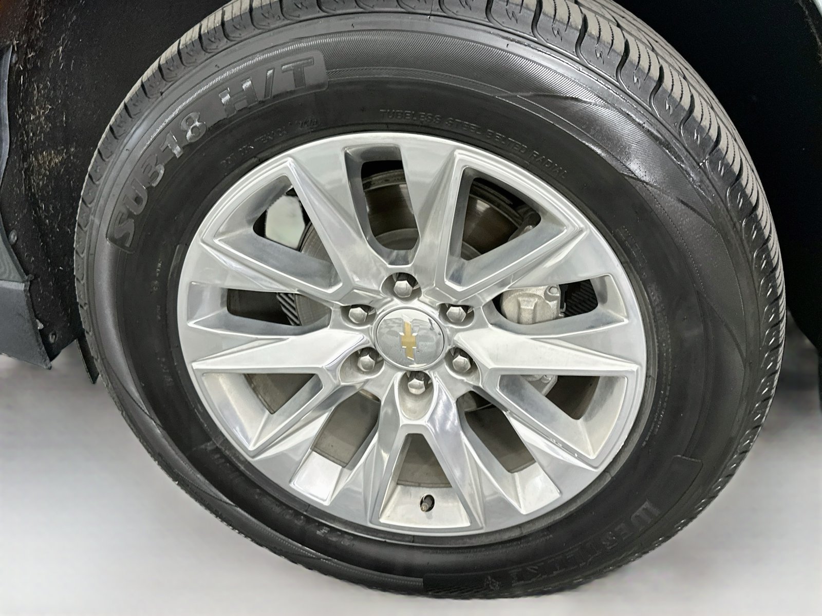 Used 2024 Chevrolet Tahoe Premier AWD/4WD image 34