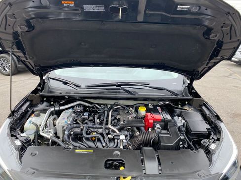 Used 2025 Nissan Sentra S image 32