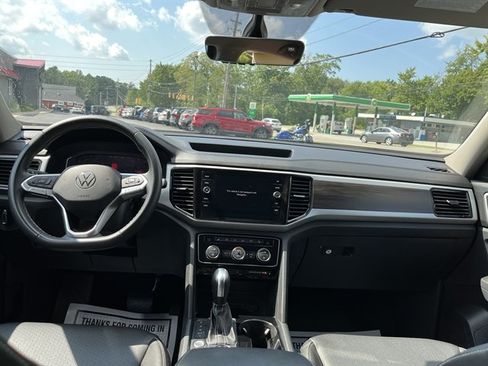 Used 2023 Volkswagen Atlas SE AWD/4WD image 33