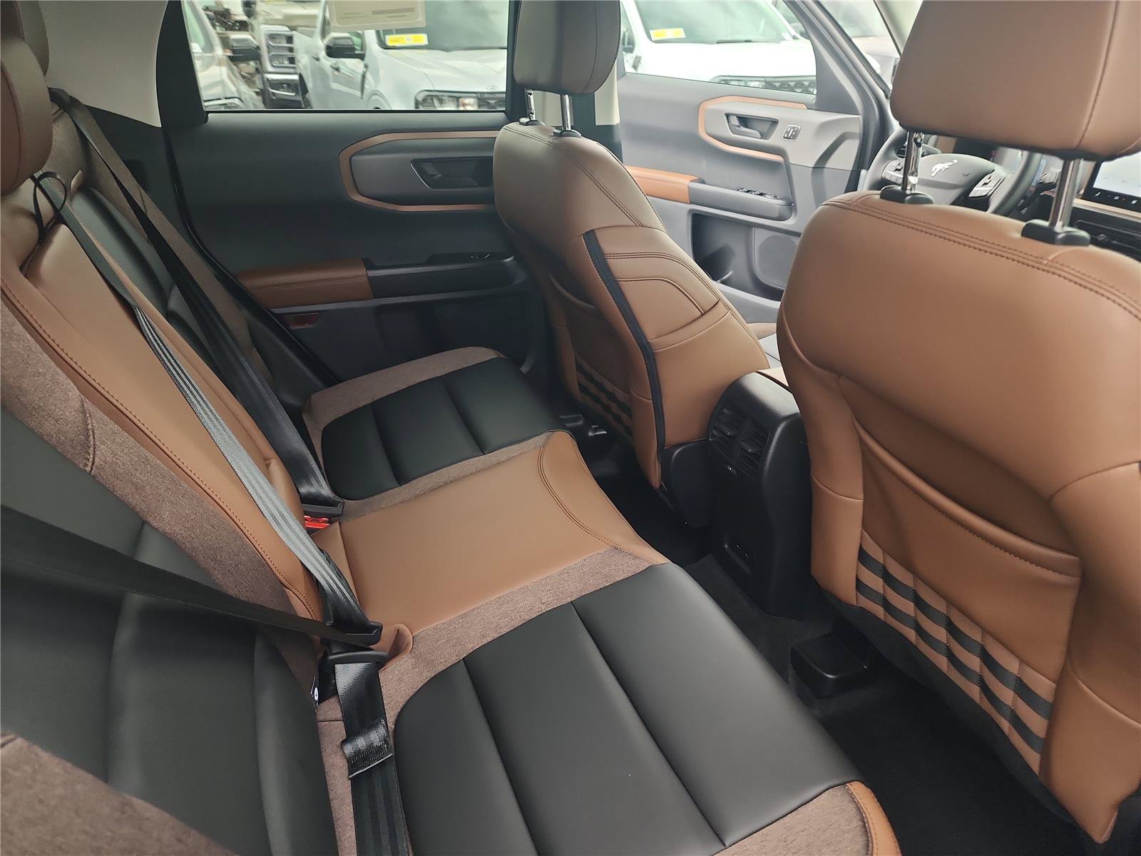 New 2026 Ford Bronco Sport Outer Banks w/ Outer Banks Tech Package+ AWD/4WD image 21