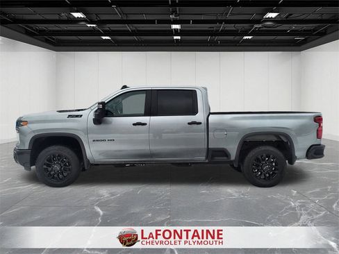 Certified 2025 Chevrolet Silverado 2500 Custom w/ Custom Value Package image 5