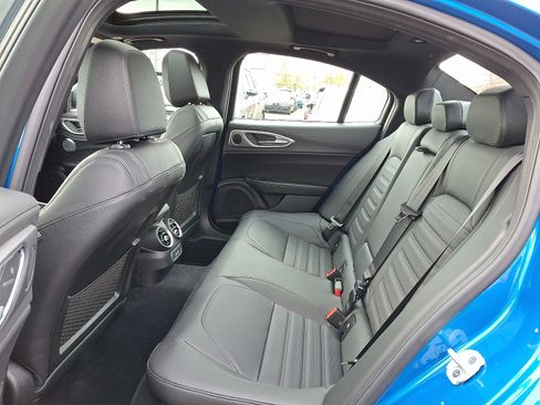 New 2025 Alfa Romeo Giulia AWD image 6