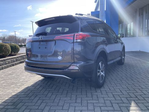 Used 2018 Toyota RAV4 XLE w/ Plus Extra Value Package image 5