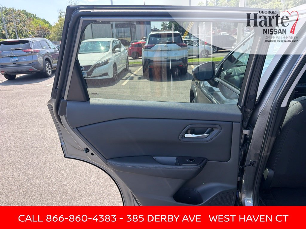Certified 2026 Nissan Rogue SV AWD/4WD image 20