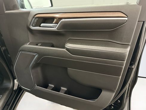 Used 2023 Chevrolet Silverado 1500 LT image 32