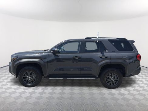 Certified 2025 Toyota 4Runner SR5 AWD/4WD image 13