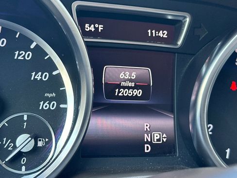 Used 2014 Mercedes-Benz GL 450 4MATIC image 22