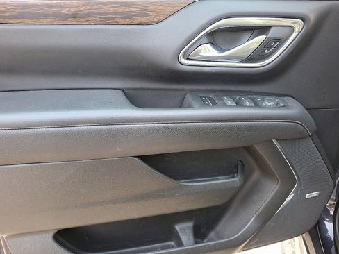 Used 2023 Chevrolet Tahoe Premier image 13