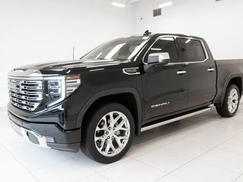 Used 2022 GMC Sierra 1500 Denali w/ Denali Reserve Package AWD/4WD image 31