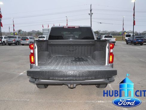 Used 2022 Chevrolet Silverado 1500 Custom w/ LPO, Dark Essentials Package image 22