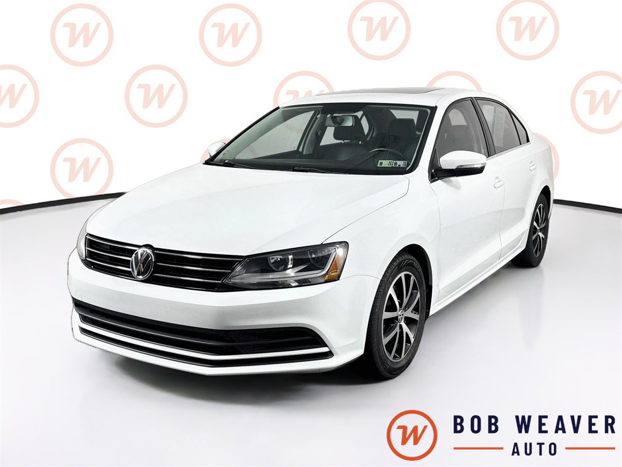 Used 2017 Volkswagen Jetta SE FWD image 3