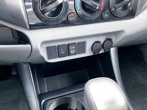 Used 2015 Toyota Tacoma 4x4 Double Cab image 27