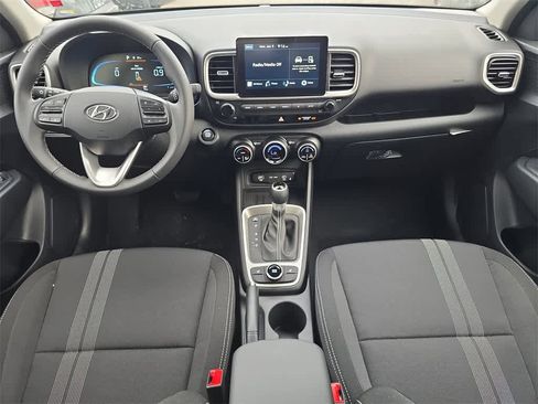 New 2026 Hyundai Venue SEL image 18