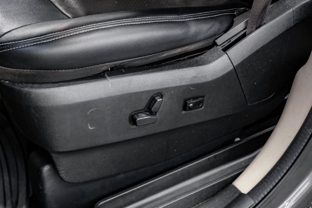 Used 2019 Dodge Grand Caravan SXT FWD image 36