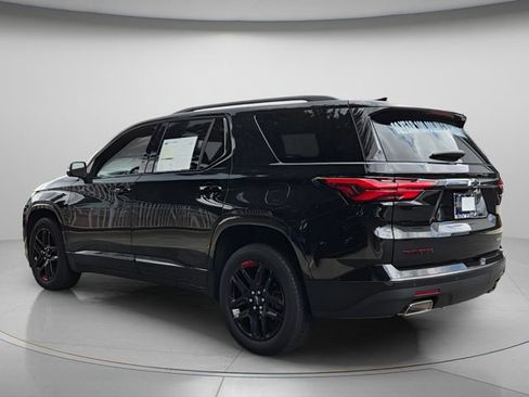 Used 2022 Chevrolet Traverse Premier w/ Redline Edition FWD image 6