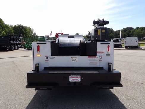 Used 2024 RAM 3500 Tradesman AWD/4WD image 18