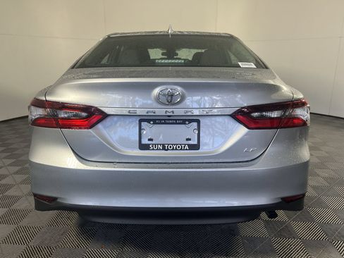 Used 2023 Toyota Camry LE FWD image 5