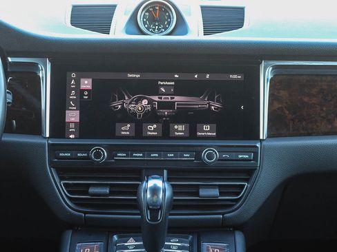 Used 2020 Porsche Macan S image 14