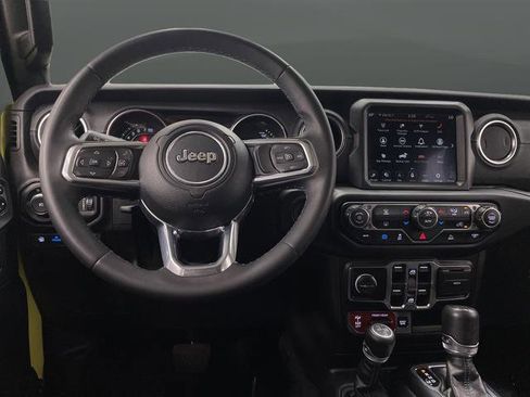 Used 2023 Jeep Wrangler Unlimited Rubicon 4xe image 5