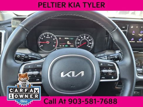 Certified 2023 Kia Sorento EX w/ Panoramic Sunroof Package image 33