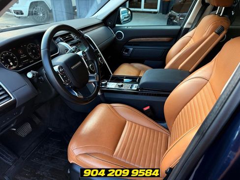Used 2018 Land Rover Discovery HSE AWD/4WD image 23
