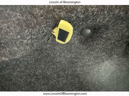 Used 2013 Chrysler 300 C Luxury Series w/ Harman Kardon Audio Group image 27