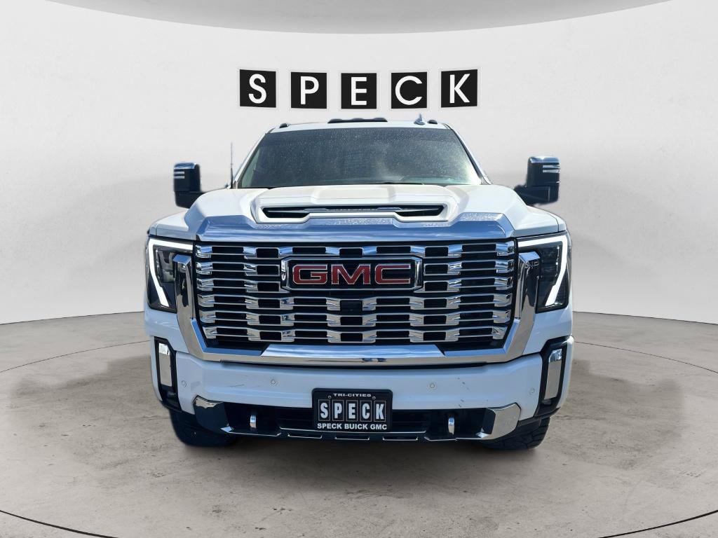 Used 2024 GMC Sierra 3500 Denali w/ Denali Reserve Package AWD/4WD image 8