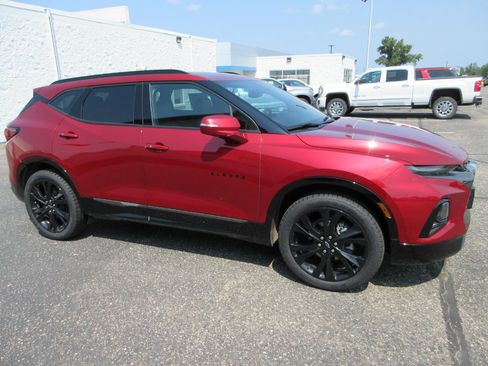 Certified 2022 Chevrolet Blazer RS w/ Enhanced Convenience Package AWD/4WD image 3