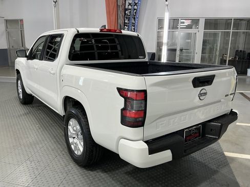 Used 2023 Nissan Frontier SV image 33